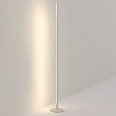Modern Style Column Floor Lamp Metal 1-Light Led Lamp in Black