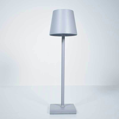 Contemporary Style Table Lamp Metal LED Desk Light for Bedroom
