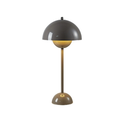 Single Head Table Lighting Metallic Contemporary Style Table Lamp