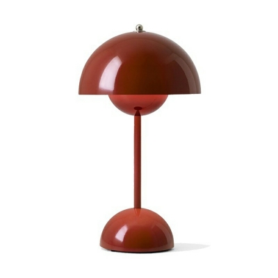 Designer Post-modern Nightstand Lamp Creative Metal Lamp for Living Room