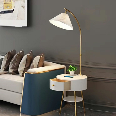 Single Bulb Floor Light Contemporary Style Feather Shade Floor Lamp