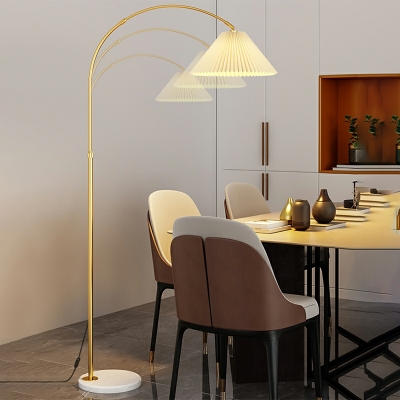 Minimalist Style Line Floor Lamp Wrought Iron Floor Lamp for Living Room and Study Room