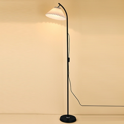 Contemporary Floor Lamp 1 Light Cloth Shade Floor Lamp for Bedroom