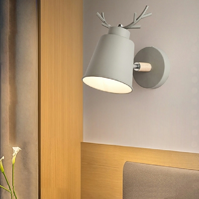 Wall Sconce Lighting Modern Style Metal Wall Mounted Light for Bedroom