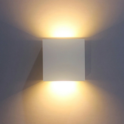 Modern Outdoor Wall Lighting Square Shape LED Wall Light Lamp Sconce