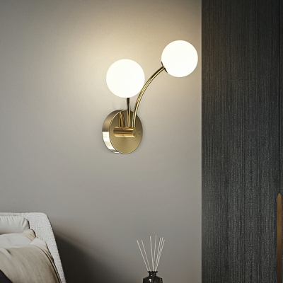 Globe Shade Wall Mounted Light Modern Style Glass Sconce Light Fixture for Bedroom