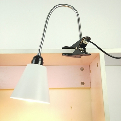 Modern Minimalist Clip-on Stand Desk Lamp LED Metal Desk Lamp for Bedroom