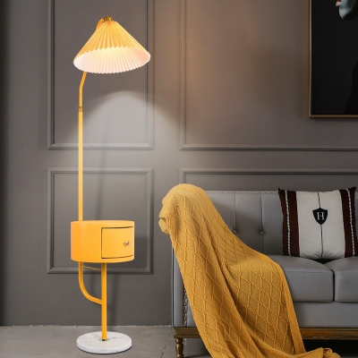 Standard Lamps Modern Style Fabric Floor Lamps for Bedroom
