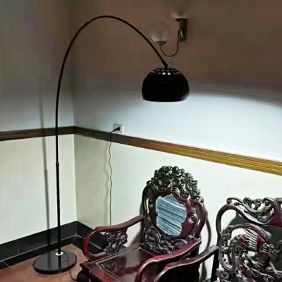 Nordic Minimalist Curved Floor Lamp Creative Metal Vertical Table Lamp