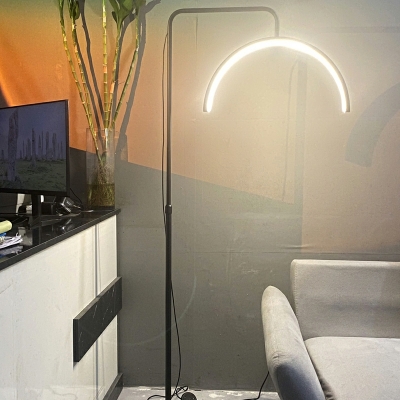 Modern Minimalist LED Beauty Floor Lamp Creative U-shaped Floor Lamp