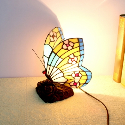 Creative Butterfly Table Lamp Study Bedroom Bedside Bar Cafe Desk Lamp