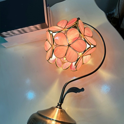 1 Light Nightstand Light Tiffany Style Flower Shape Metal Night Table Lamps