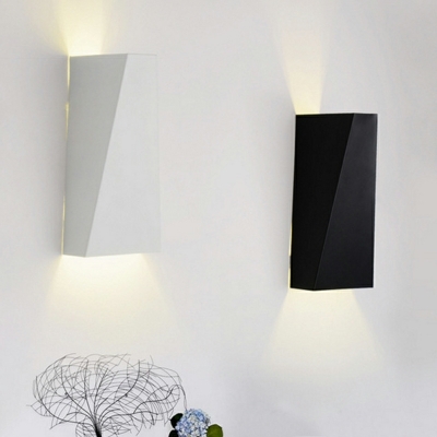 1 Light Wall Mounted Lighting Minimalism Style Geometric Shape Metal Sconce Lights