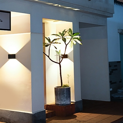 Wall Mounted Lighting Modern Style PVC Wall Lighting for Courtyard