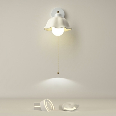 Nordic Cream Wall Lamp Modern Simple Metal Wall Lamp for Bedroom