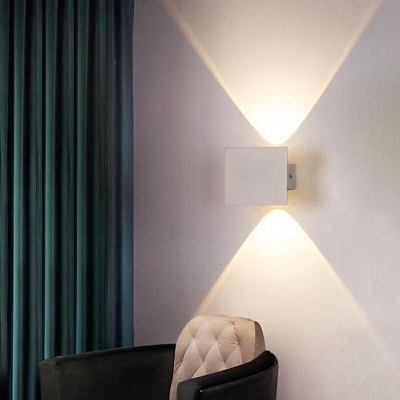 3 Light Minimalist Style Rectangle Shape Metal Wall Mounted Light Fixture