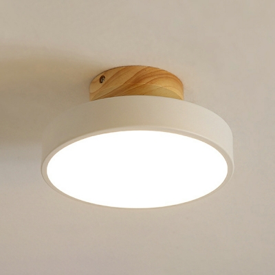 Nordic Minimalist Wooden LED Ceiling Lamp for Corridors and Entrances
