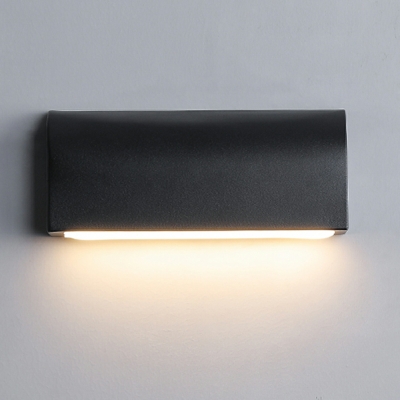 Contemporary Geometric Metal Wall Sconce with Silicone Lampshade for Stairs and Passages