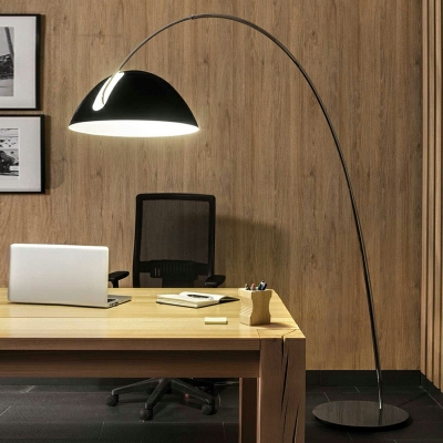 Nordic Minimalist Design Aluminum Floor Lamp in Black for Bedroom and Living Room