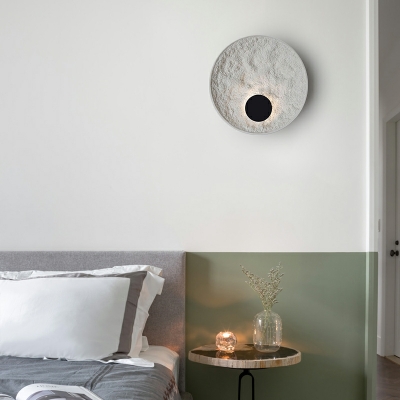 Simple Round Resin Inverted Molded Wall Light for Hallway and Bedroom Decoration