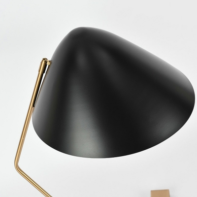 Post Modern Creative Metal Geometric Table Lamp in Black for Bedroom
