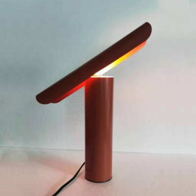 LED Nordic Minimalist Design Metal Table Lamp for Study Room and Bedroom