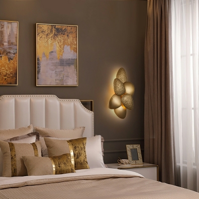 Post Modern Creative Design Metal Wall Lamp in Gold for Bedroom and Living Room