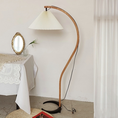 1 Light Modern Style Cone Shape Metal Standing Floor Lights for Living Room
