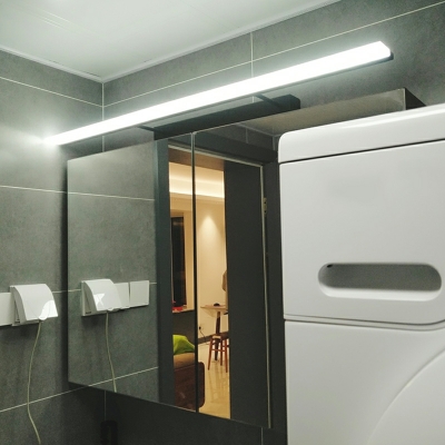 Nordic LED Strip Aluminum Vanity Light in Black for Bathroom and Powder Room