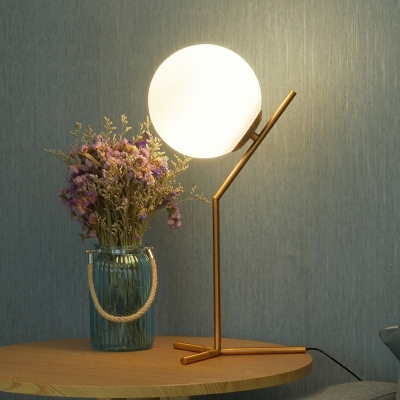 Nordic Minimalist Glass Ball Table Lamp for Bedroom and Study
