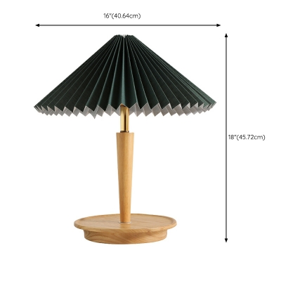 Nordic Retro Log Table Lamp with Pleated Fabric Lampshade for Study and Bedroom