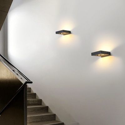 Nordic Creative Rotatable LED Wall Mount Fixture for Corridors and Aisles