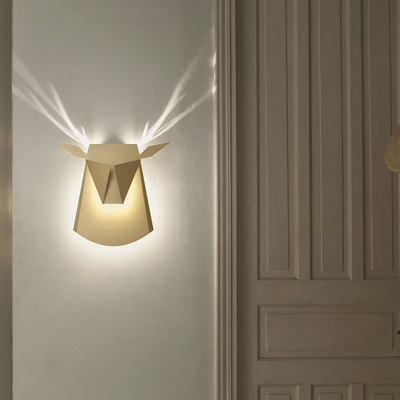 Nordic Creative Macaron Metal Elk Wall Lamp for Bedroom and Hallway