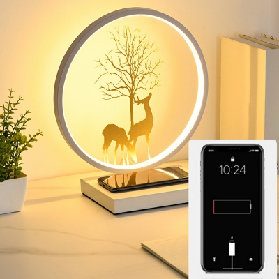 Modern Creative LED Desk Lamp with Elk Decoration for Bedroom