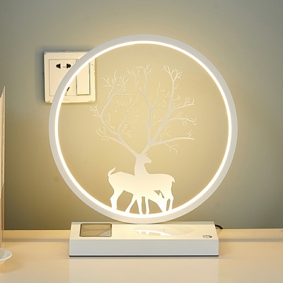 Modern Creative LED Warm Light Desk Lamp with Elk Decoration for Bedroom
