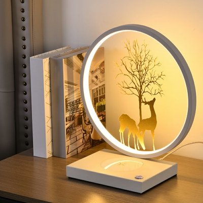 Modern Creative LED Desk Lamp with Elk Decoration for Bedroom