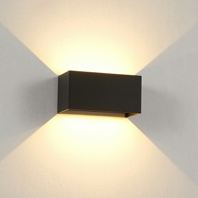 Waterproof LED Outdoor Wall Light with Upper and Lower Lighting
