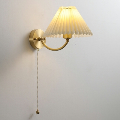 Antique Brass Gorgeous Pleated Lampshade Indoor Wall Sconce for Bedroom