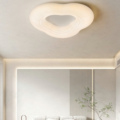 Modern Style Simple Shape Metal LED Flush Mount Light Fixture for Living Room