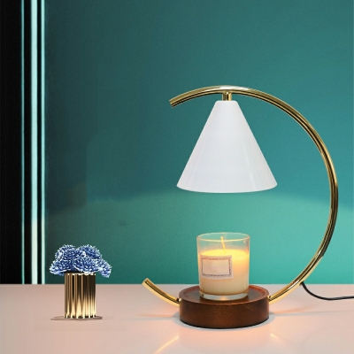Minimalist Style Table Lamp Wrought Iron Desk Lamp for Living Room and Study Room
