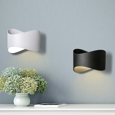Flattened Tube Modern Wall Sconce Lighting Metal for Living Room