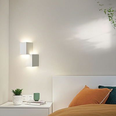 Metal Modern Wall Mounted Light Fixture Geometric 1-Light for Bed Room