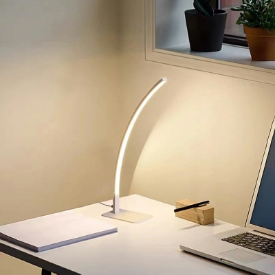 1 Light Modern Style Line Shape Metal Table Lamp for Bedroom