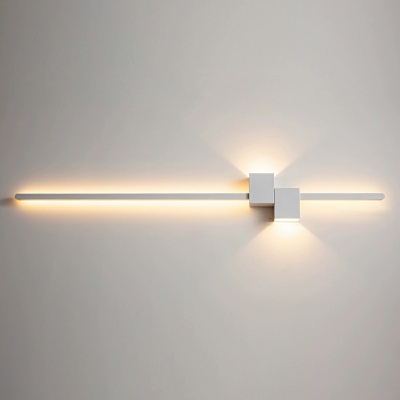 Modern LED Linear Design Vanity Light in Warm Light - Ideal for any Room in Your Home