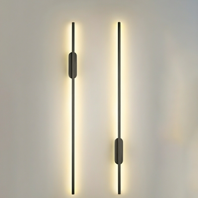 Rechargeable Black Metal Linear LED Wall Lamp with Remote Control