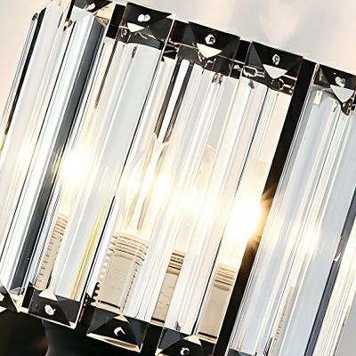 Modern 1-Light Wall Sconce with Clear Crystal Shade in Metal for Elegant Homes