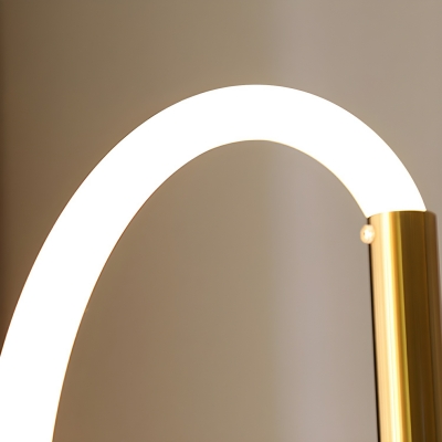 Elegant Metal Linear Floor Lamp - Modern Warm Light Fixture for Contemporary Living