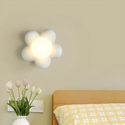 Modern White Resin Wall Lamp with Bi-pin Light for Residential Use