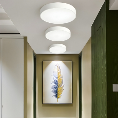 Modern Circle LED Flush Mount Ceiling Light with Acrylic Shade for Residential Use