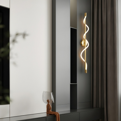 Modern 1-Light Gold Hardwired Wall Sconce with Clear Shade for Elegant Home Decor